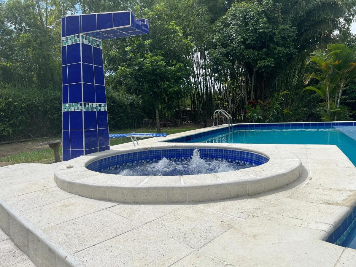 Casa Campestre Con Piscina Y Jacuzzi Cerca A Ginebra Valle Del Cauca * Guacari